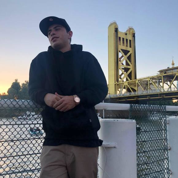 Meet your Posher, Eli - Picture 1 of 1